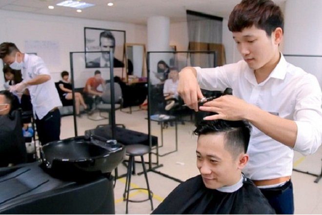 Mơ cắt tóc nam số mấy?