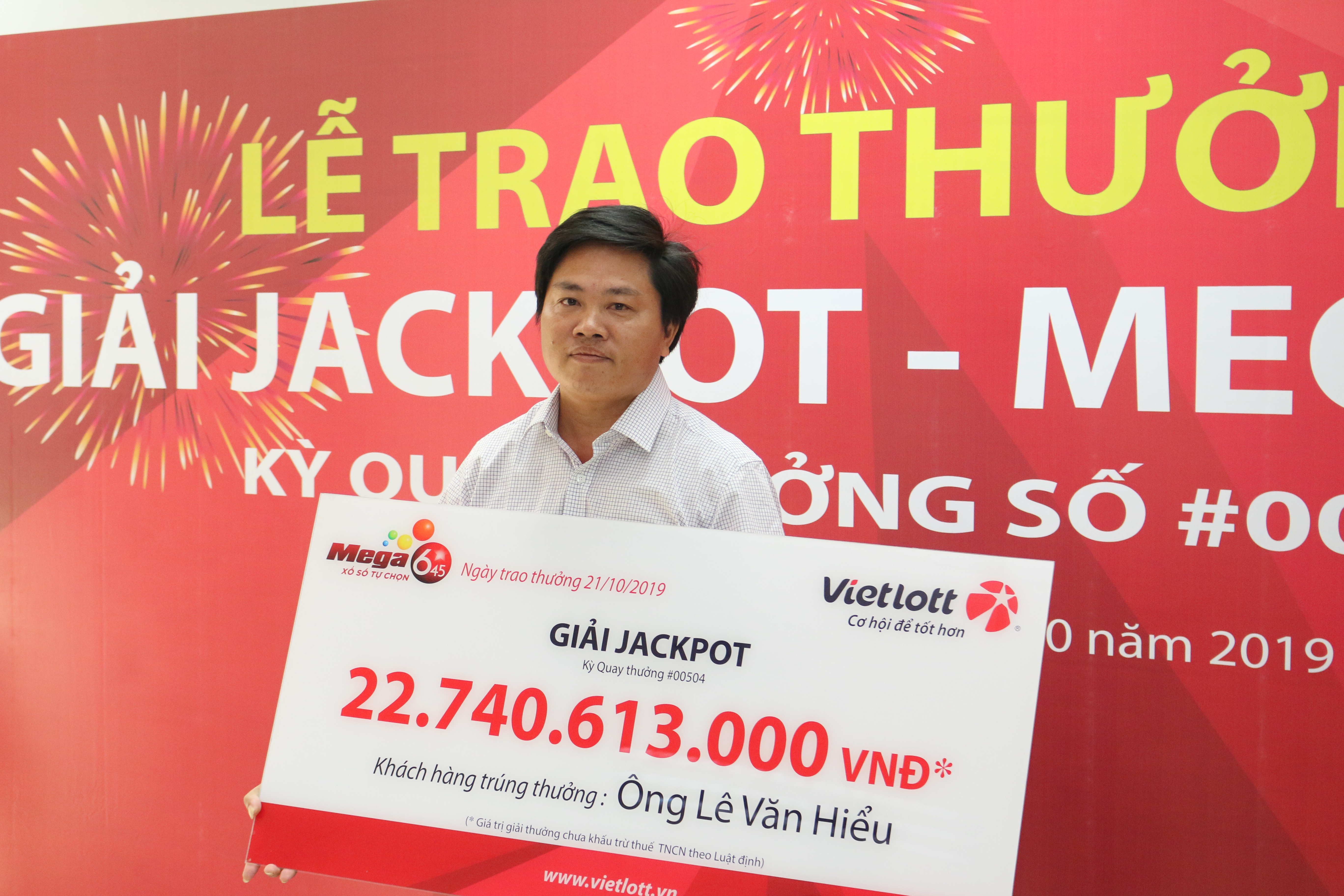 Công khai danh tính đi nhận giải thưởng Jackpot Mega 6/45 trị giá gần 23 tỷ đồng - Tructiepxoso.Vn