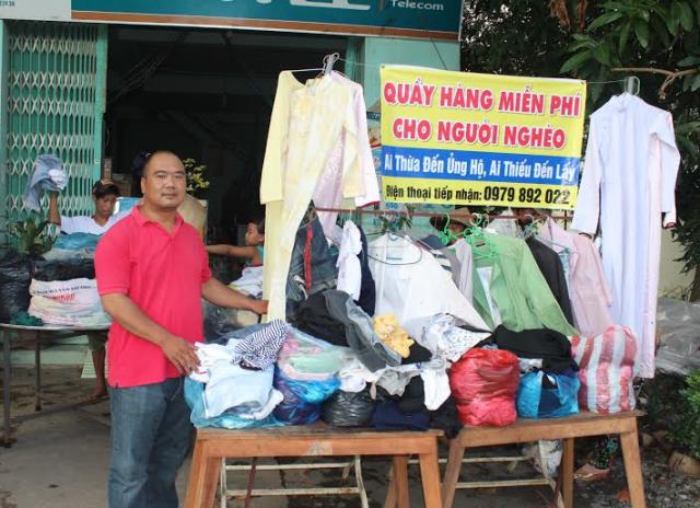 Ấm áp tình thương với “shop” đồ giành cho người nghèo - Tructiepxoso.Vn