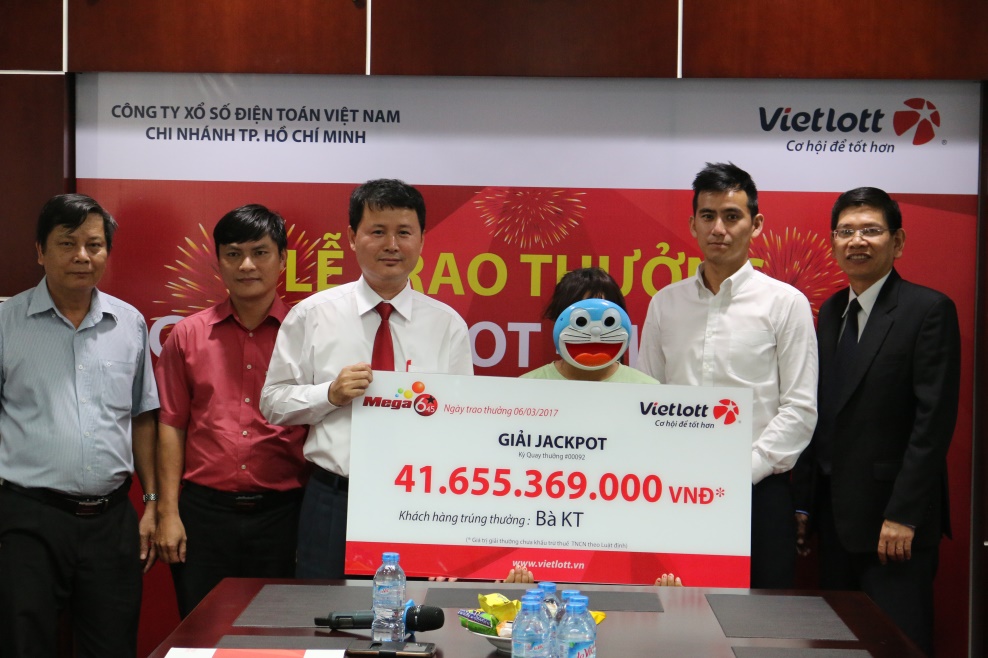 Vietlott trao giải thưởng hơn 41 tỷ đồng cho khách hàng đến từ Lâm Đồng - Tructiepxoso.Vn
